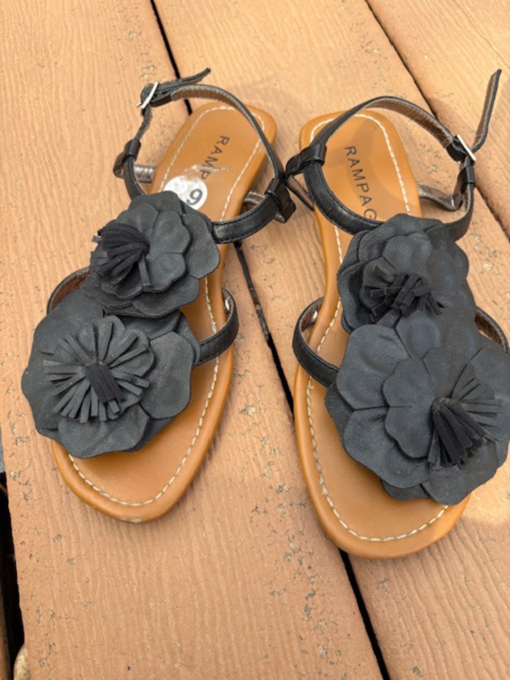 Rampage Black Floral Double-Strap Flat Sandals, women’s size 6, like new